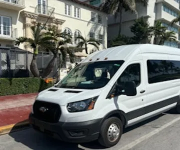 Miami: Art Deco, Wynwood & Little Havana Small Group Walking Tour